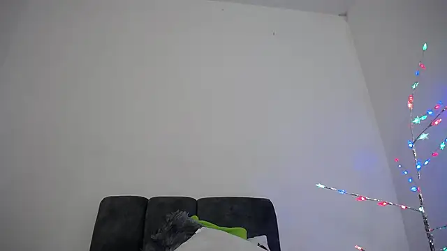 Mia fox29 online show from 12.18.25