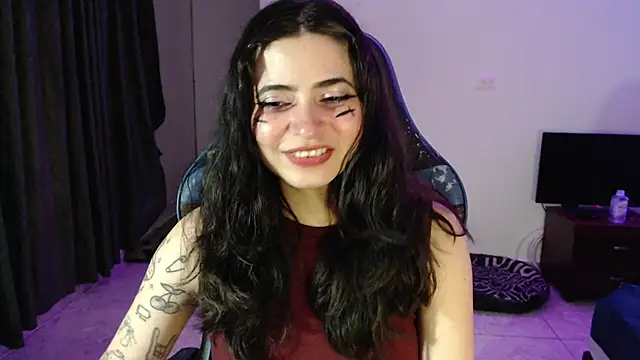 Snapshot of Annagoth_ chatting on 06.20.26 Annagoth online show from 06.20.26