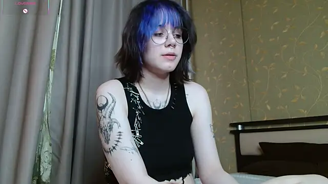 Snapshot of KellePourier chatting on 07.14.26 KellePourier online show from 07.14.26