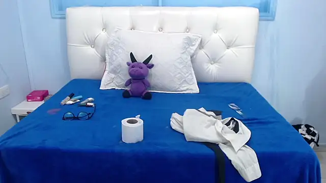 Memi xxx online show from 12.21.25