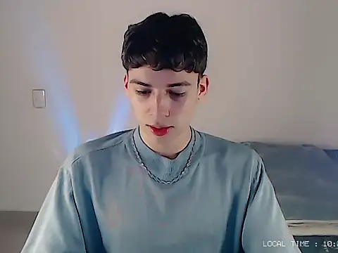 Sett 01 online show from 11.13.25