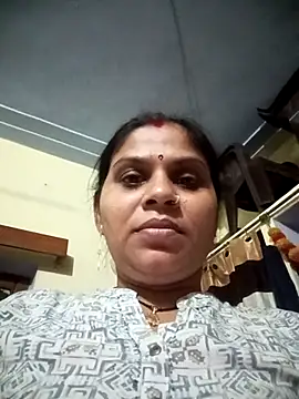 Snapshot of HayatKapoor chatting on 11.06.25 HayatKapoor online show from 11.06.25