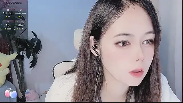 Snapshot of Tangt- chatting on 12.15.25 Tangt- online show from 12.15.25