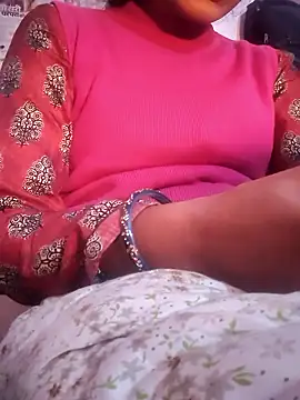 Hot-Rubyy online show from 01.18.26