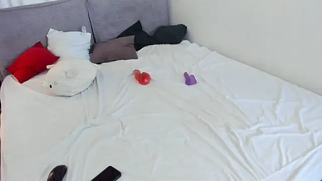 AvenGlow online show from 04.19.26