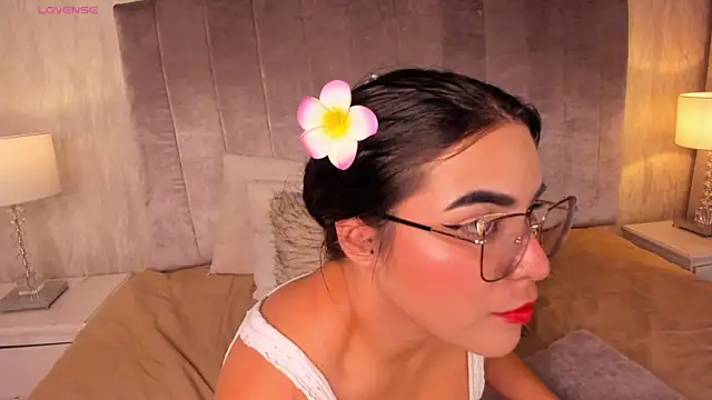 Snapshot of Melanie_hillz chatting on 05.21.26 Melanie hillz online show from 05.21.26