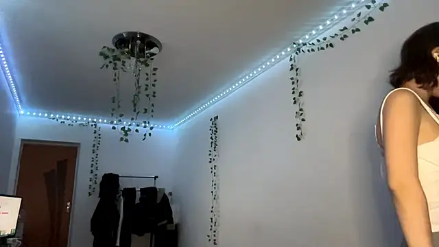 LilithFlamey online show from 11.21.25