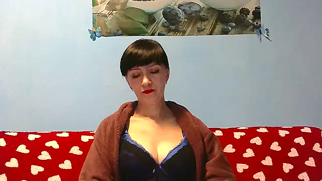 IffetLove42 online show from 04.25.26