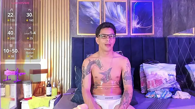 Snapshot of Andrew_Haalls chatting on 07.19.26 Andrew Haalls online show from 07.19.26