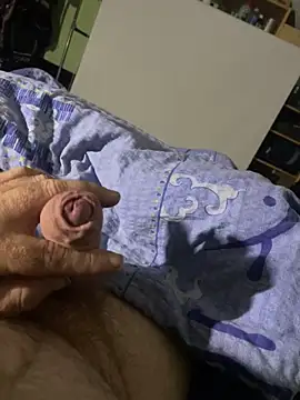 Ilovemilf1 online show from 11.13.25