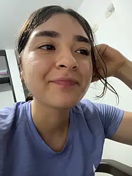 Valentina ro online show from 11.15.25