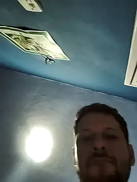 Snapshot of vinerjcam chatting on 10.27.25 vinerjcam online show from 10.27.25