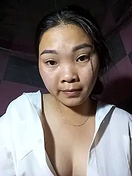 Snapshot of Lovebaby-love chatting on 12.18.25 Lovebaby-love online show from 12.18.25