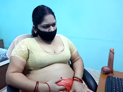 Snapshot of SWEETY_RANI chatting on 04.07.26 SWEETY RANI online show from 04.07.26