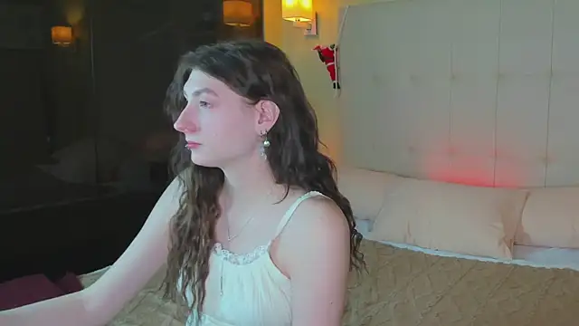 May Yam online show from 01.09.26