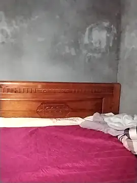 emini-xx online show from 04.13.26