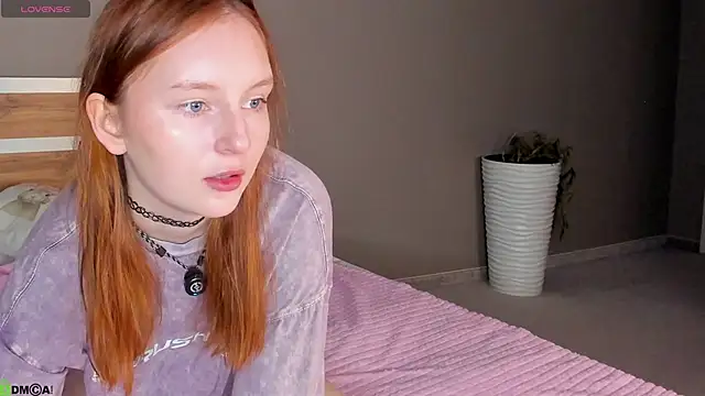 Snapshot of AngelWisee chatting on 05.29.26 AngelWisee online show from 05.29.26