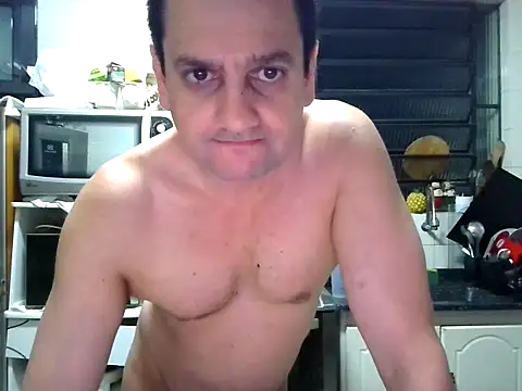 Snapshot of Alex-Naturista chatting on 12.19.25 Alex-Naturista online show from 12.19.25