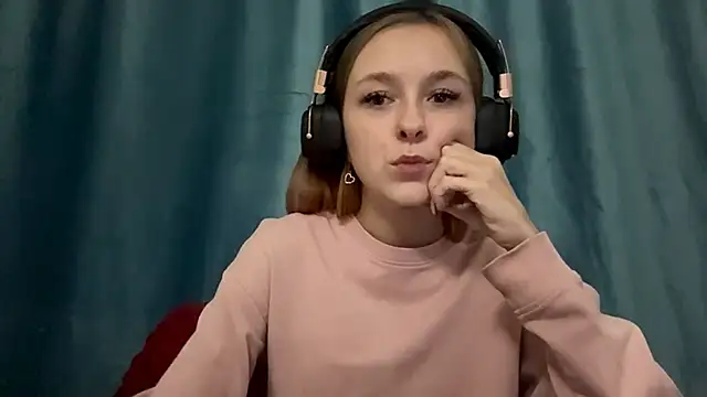 HOTBellakle online show from 11.04.25