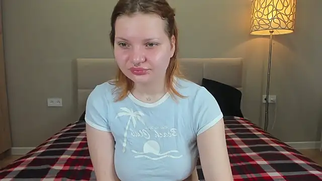 babyyullii online show from 04.20.26