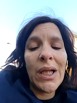 Piediniecollant online show from 11.23.25