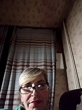 Georgette466 online show from 11.13.25