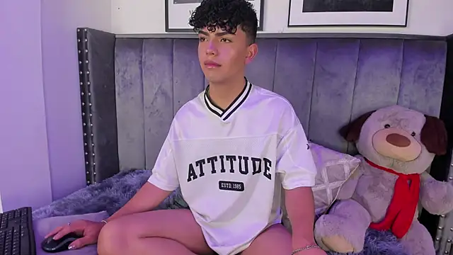 Niick Twiink online show from 11.17.25