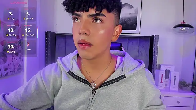 Niick Twiink online show from 11.24.25