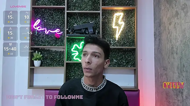 Max Steell online show from 10.30.25