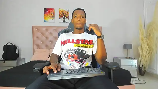 Snapshot of for_itan chatting on 02.26.26 for itan online show from 02.26.26