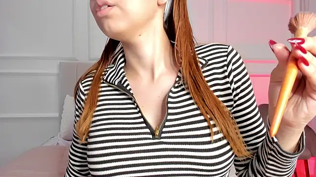 Snapshot of ada_belucci chatting on 11.06.25 ada belucci online show from 11.06.25