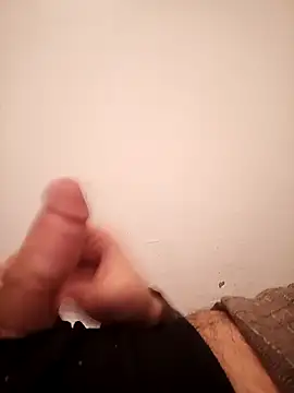 Snapshot of Fa7l1995 chatting on 12.23.25 Fa7l1995 online show from 12.23.25