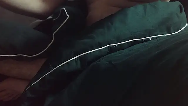 Snapshot of Stripholyday chatting on 11.11.25 Stripholyday online show from 11.11.25