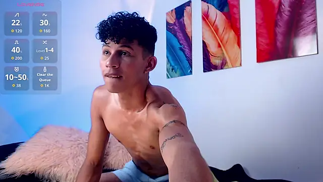 KamiSuarez online show from 04.18.26