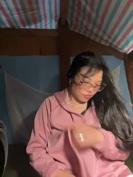 Snapshot of heodat-sexx chatting on 05.19.26 heodat-sexx online show from 05.19.26