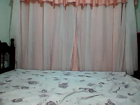 Snapshot of HotGiirl2025 chatting on 01.08.26 HotGiirl2025 online show from 01.08.26