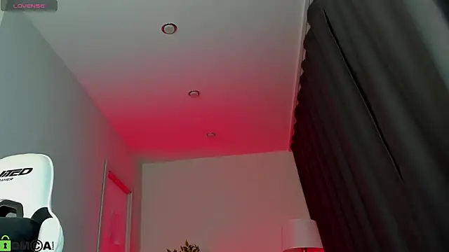 Melanie Ryer online show from 12.19.25