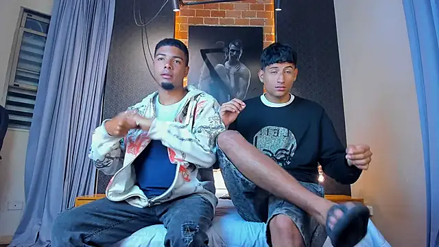 Snapshot of Jack_and_Joes chatting on 11.30.25 Jack and Joes online show from 11.30.25