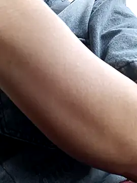 yoyo-mi online show from 04.07.26