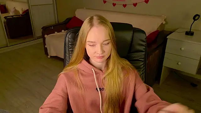 Shawty Mia online show from 11.13.25