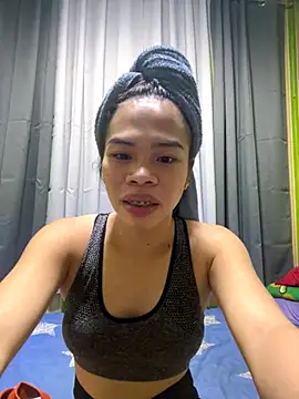 kierra fox online show from 11.24.25