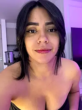 Sara-215 online show from 11.15.25