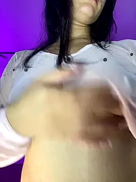 Sara-215 online show from 11.23.25