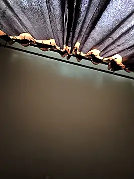 Snapshot of DesiBomb_ chatting on 11.03.25 DesiBomb  online show from 11.03.25