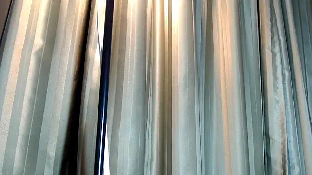 LIYXS online show from 12.16.25