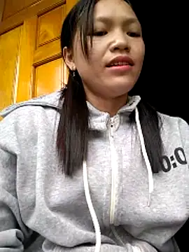 Snapshot of TMay6091 chatting on 11.11.25 TMay6091 online show from 11.11.25