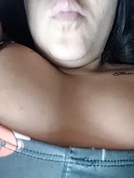 Camilu23 online show from 12.16.25