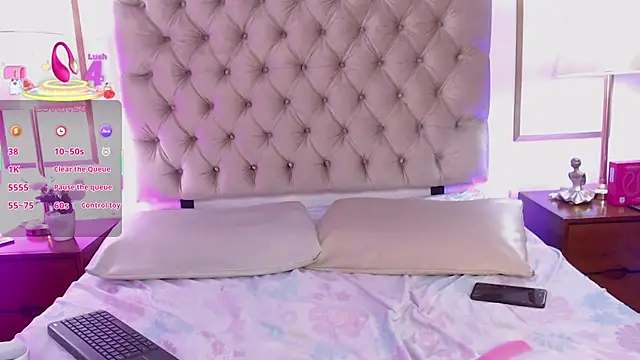 ViolettConnor-x online show from 11.13.25