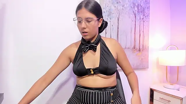 DanniaKross 1 online show from 11.05.25