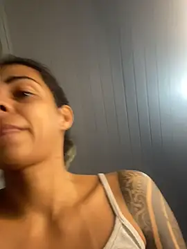 Snapshot of sabrinaneves chatting on 06.30.26 sabrinaneves online show from 06.30.26